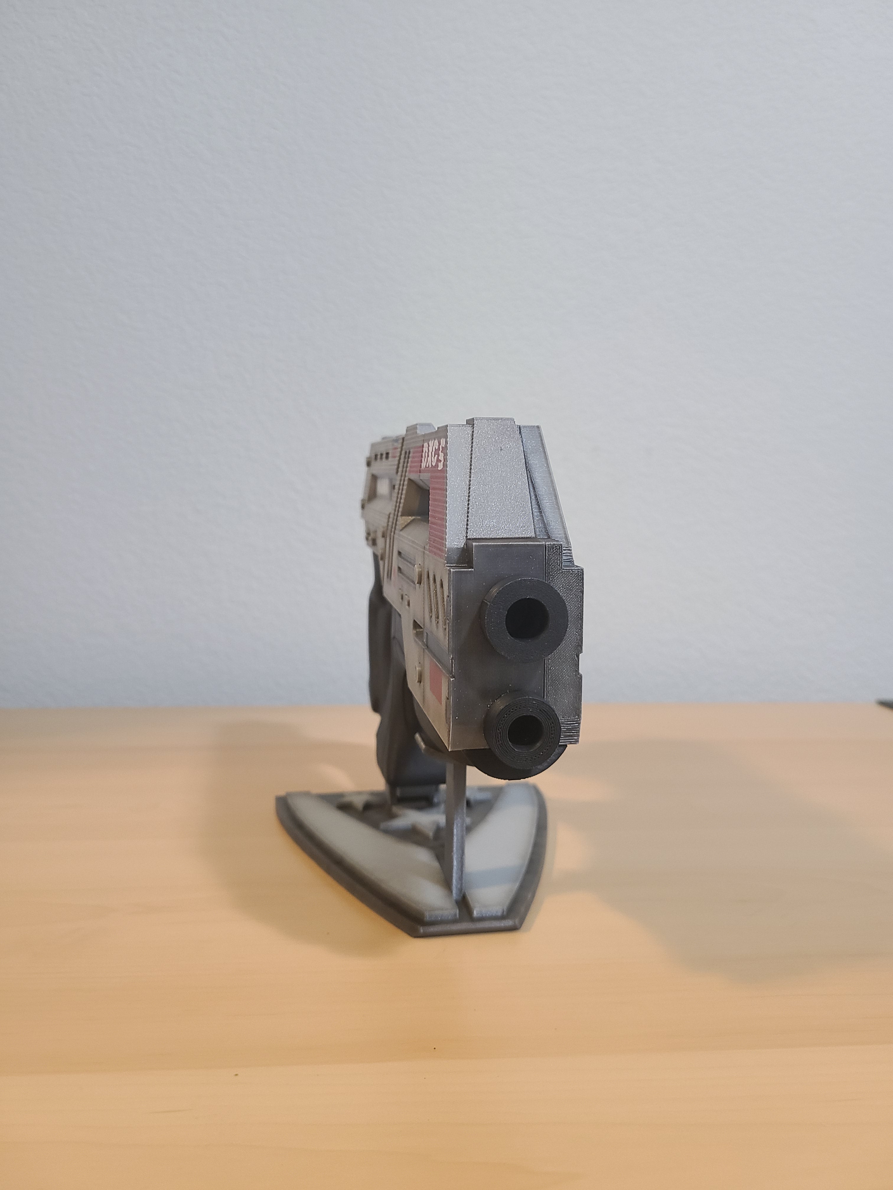 Mass Effect M-6 Carnifex Replica with Stand - Commander Shepard's Sidearm