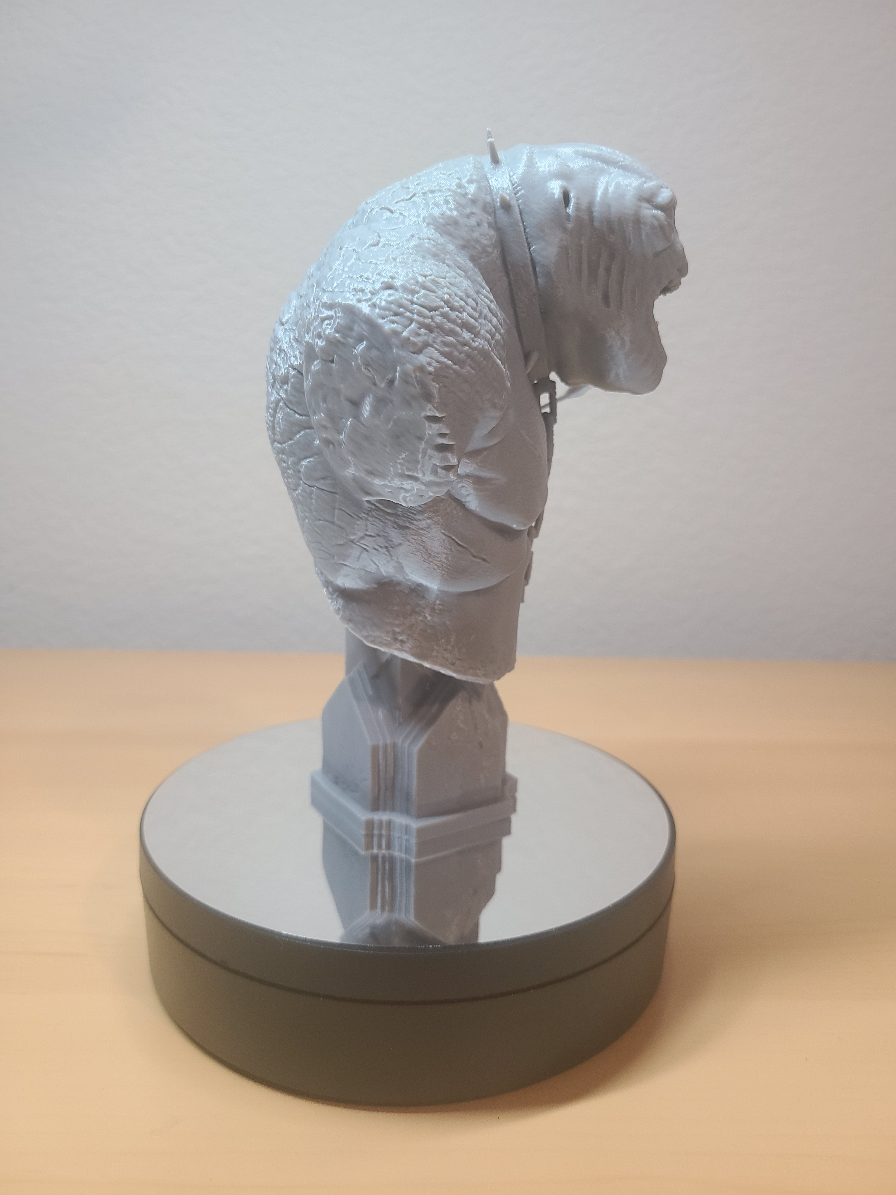 Cave Troll Bust – Epic Lord of the Rings Collectible