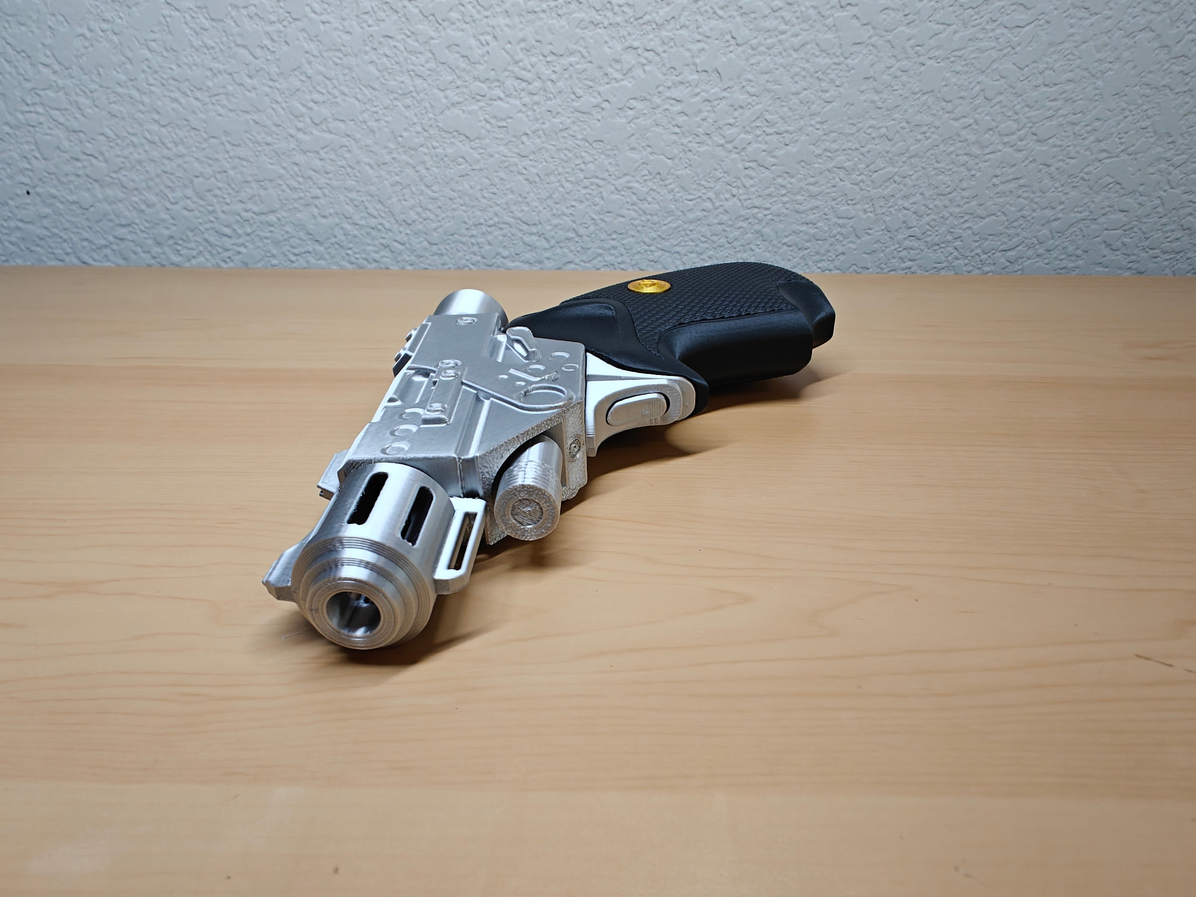 Babylon 5 PPG - Collectible Sci-fi Prop