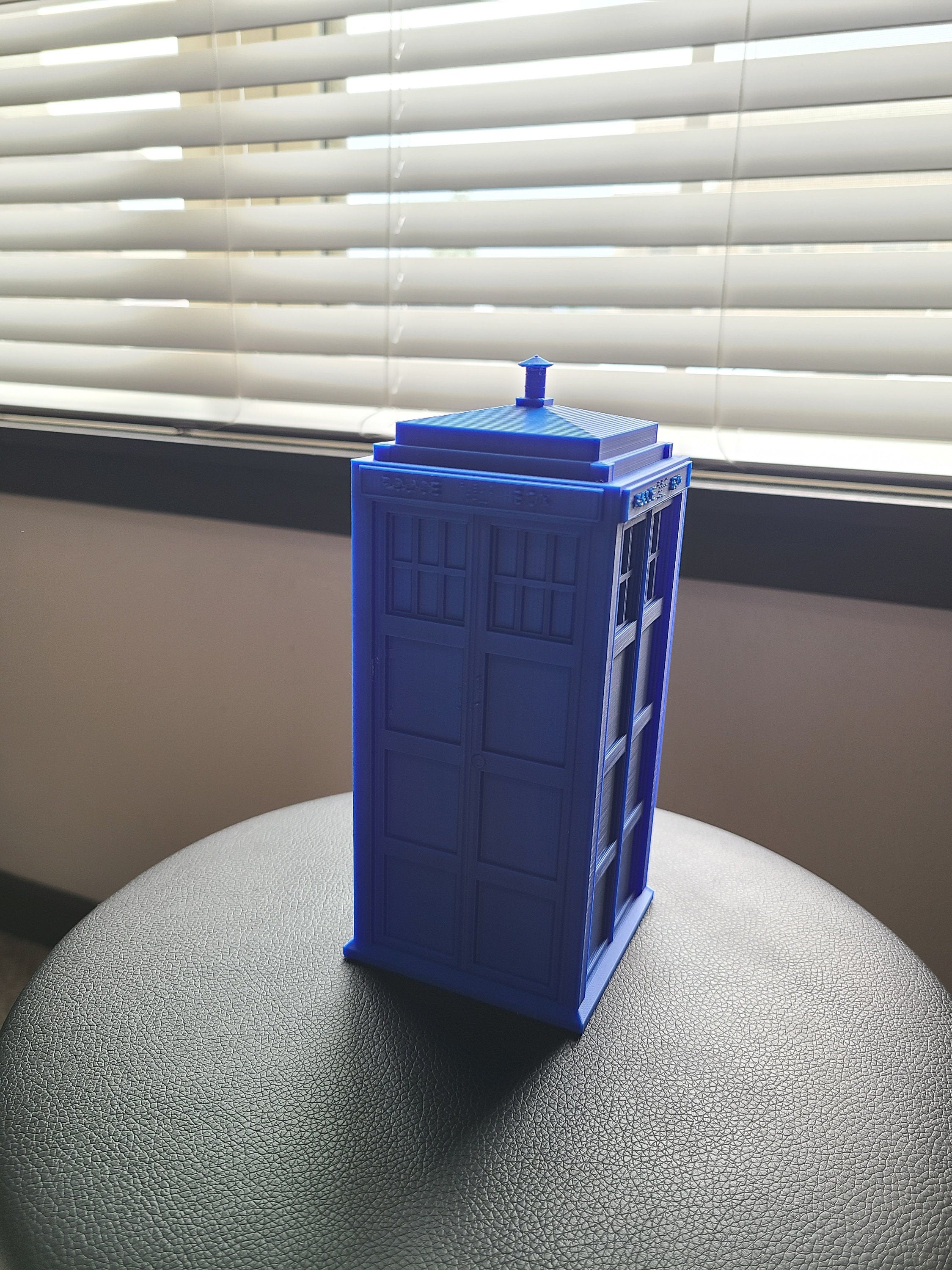 3D Printed TARDIS - Embark on a Timeless Journey with the Doctor!