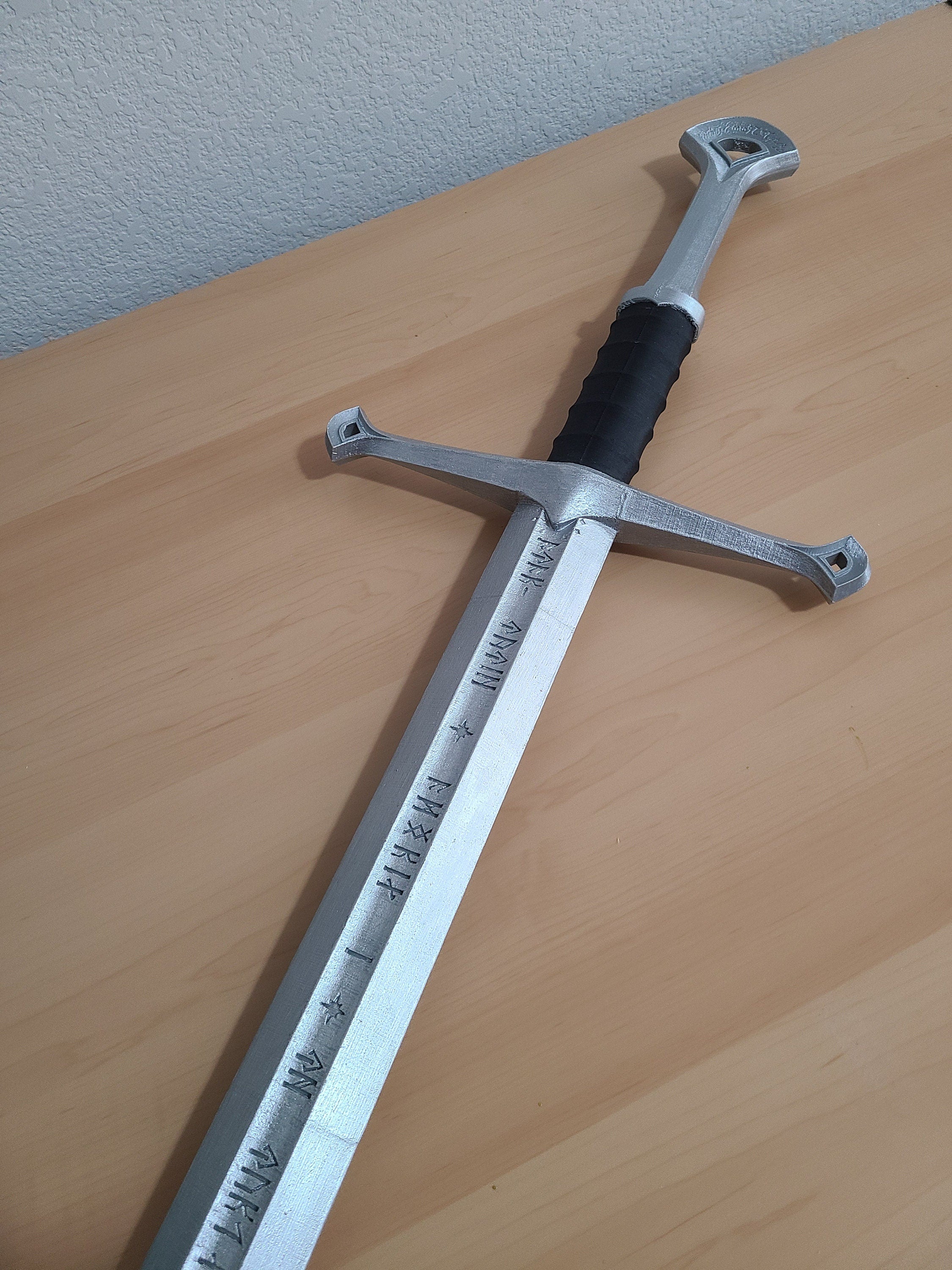 Andúril Sword - Embrace the Legend of Aragorn!