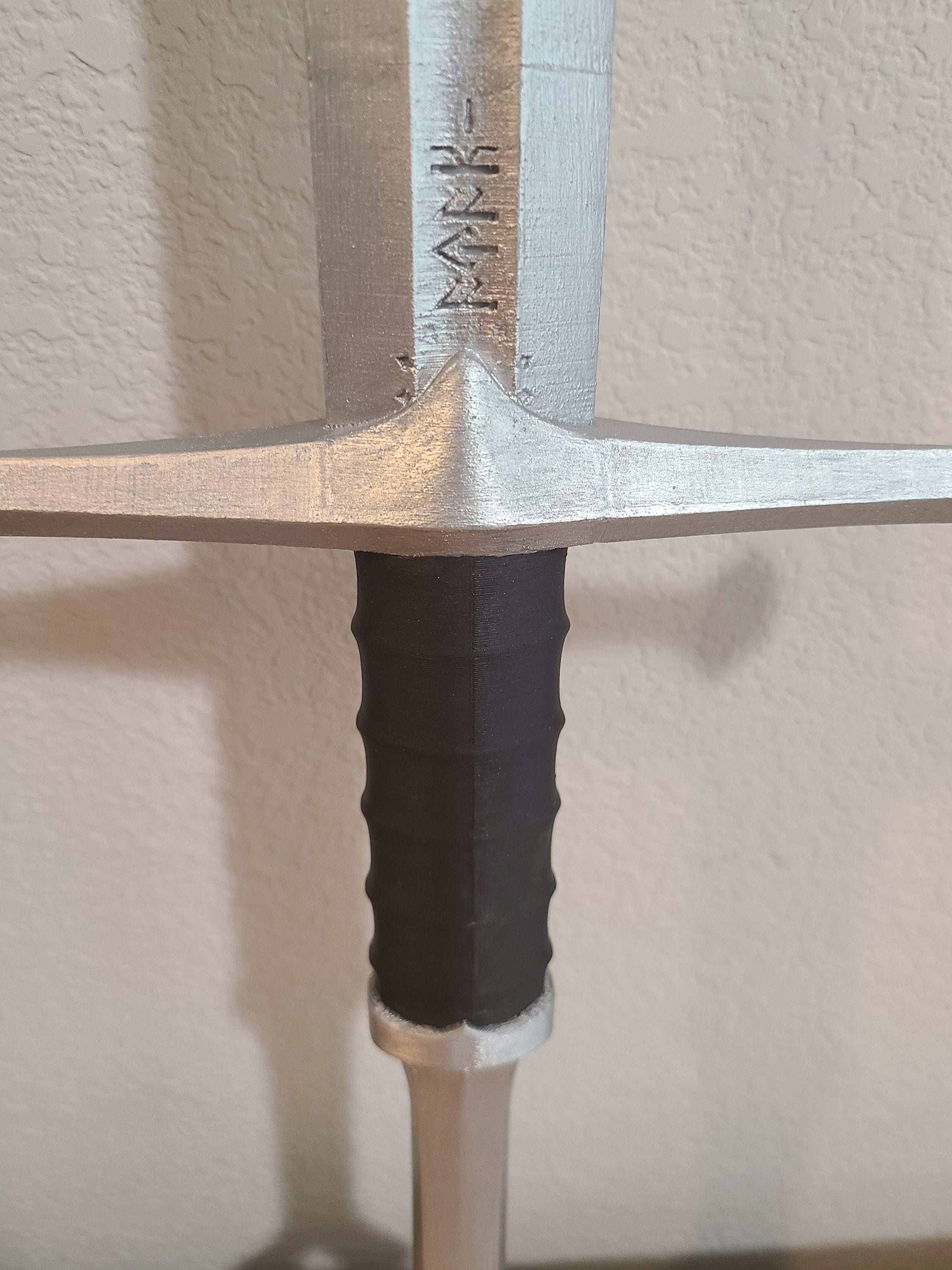 Andúril Sword - Embrace the Legend of Aragorn!