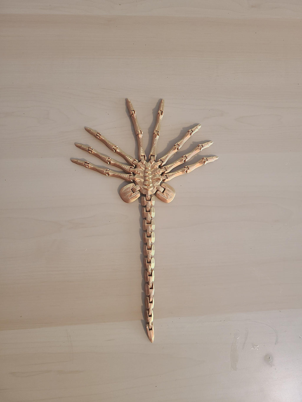 Articulated Facehugger - High-Detail Alien Replica