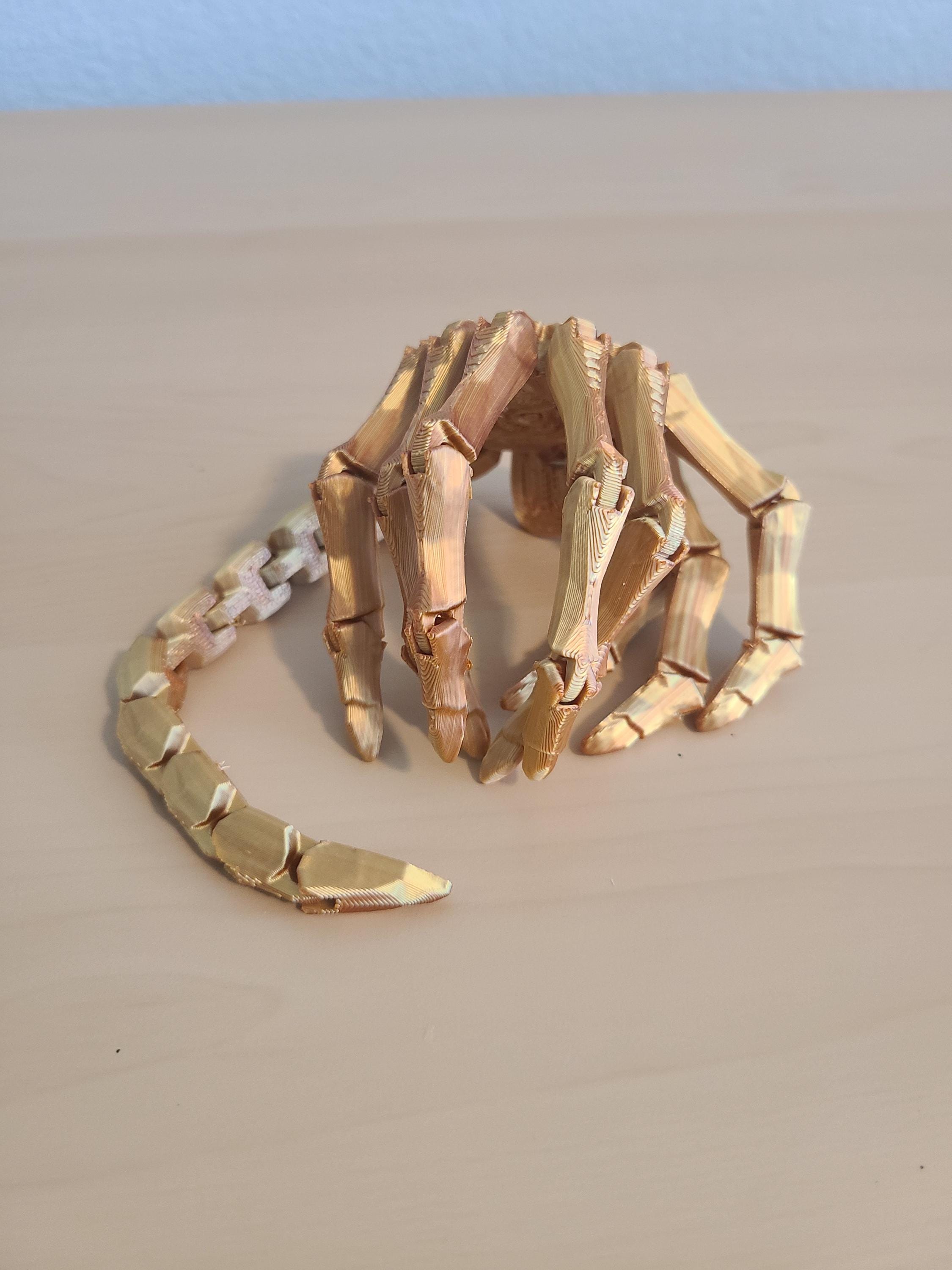 Articulated Facehugger - High-Detail Alien Replica