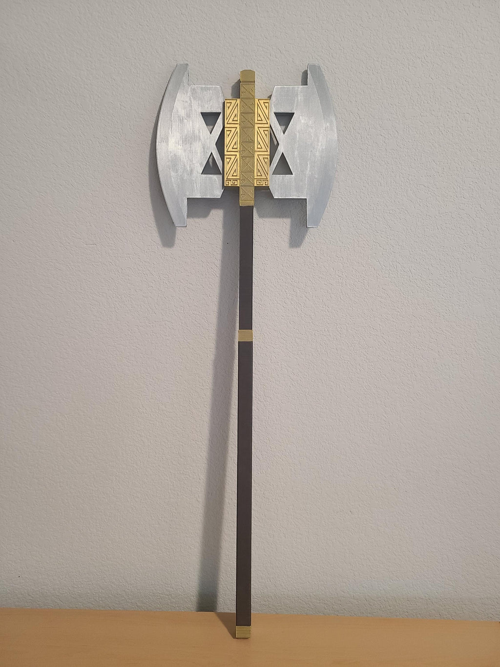 Gimli's Battle-Axe - Embrace the Spirit of Dwarven Valor!