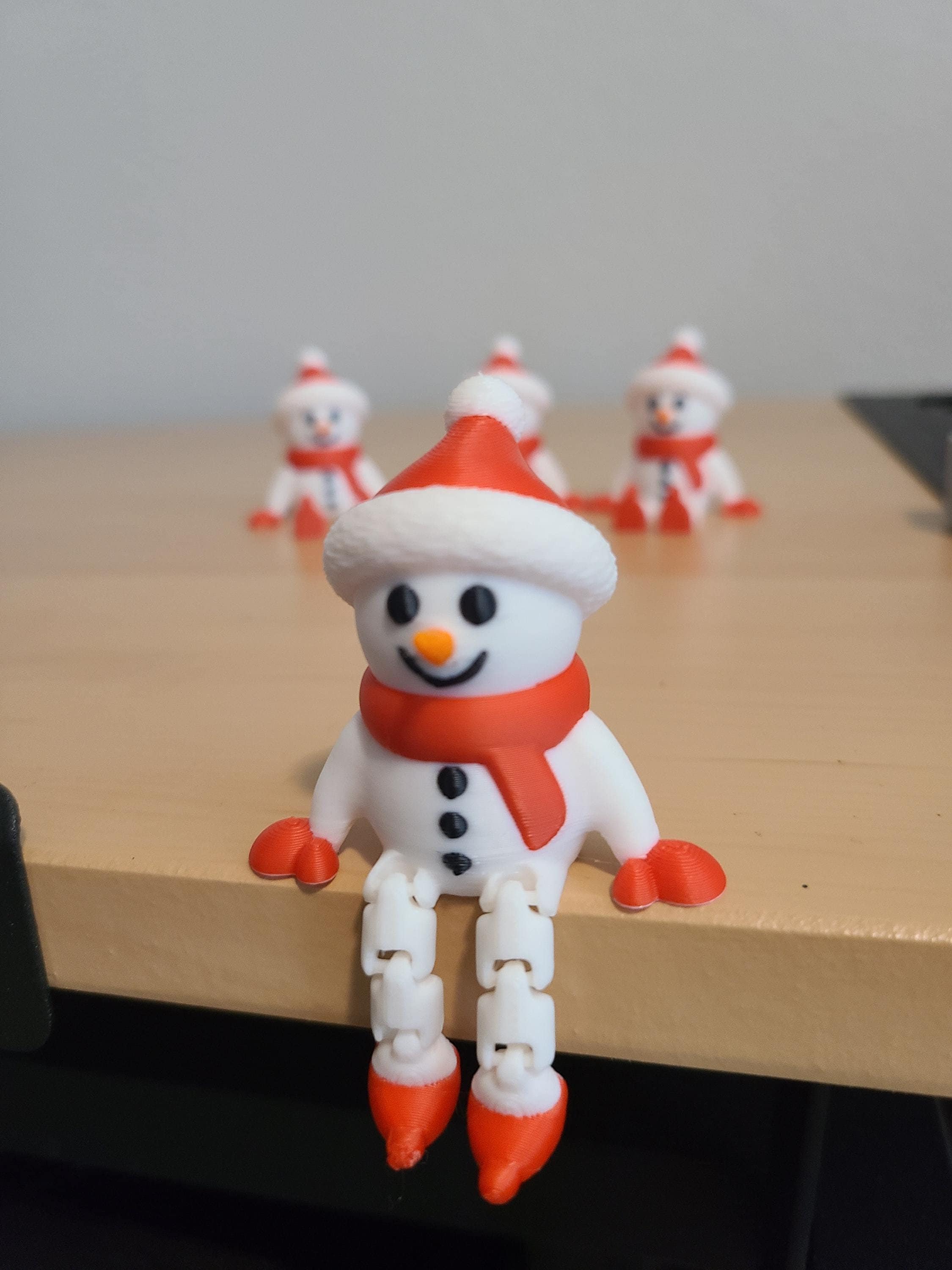 Articulated Sitting Snowmen (set of 4) – Perfect Stocking Stuffer!