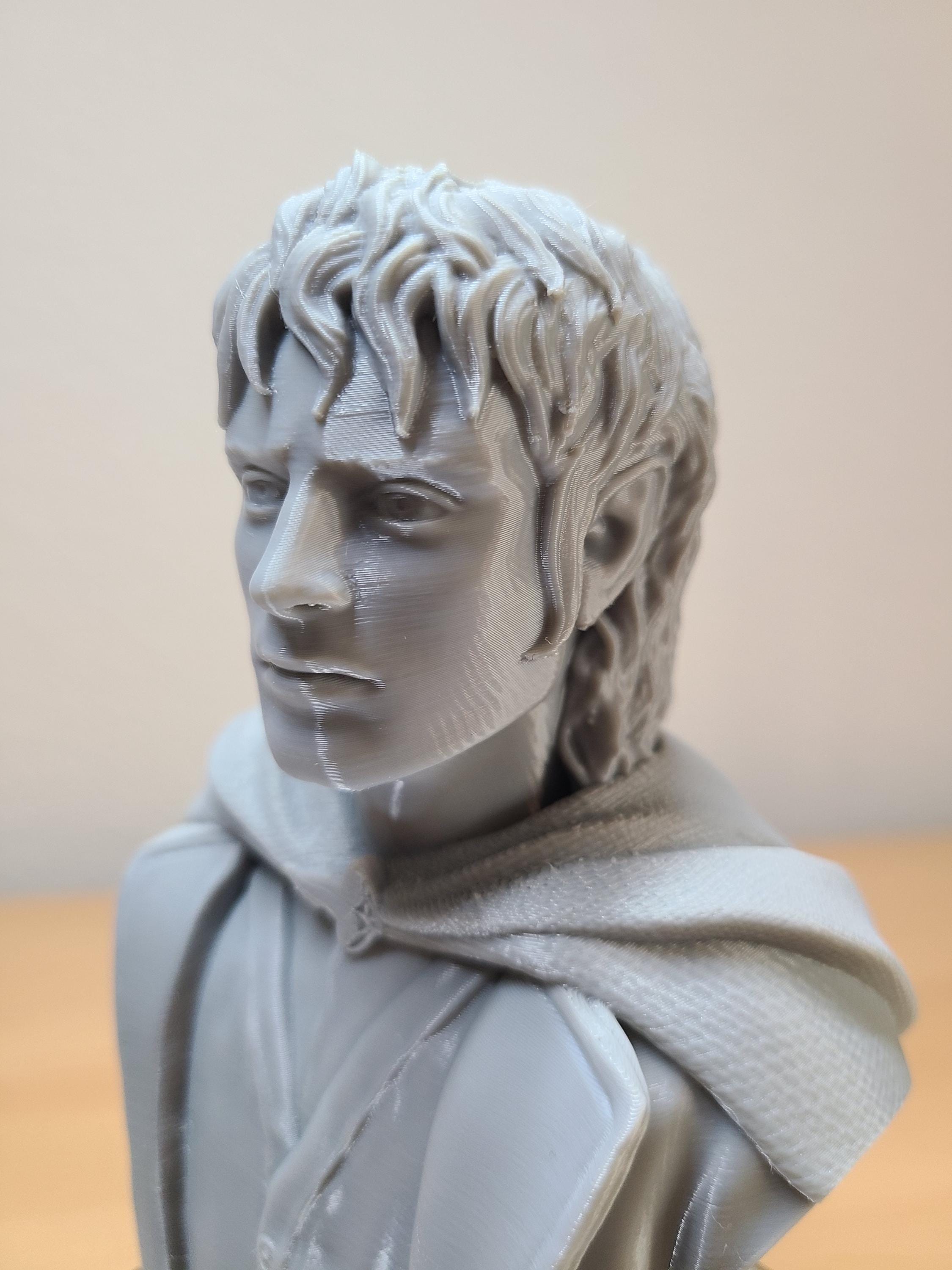 Frodo Baggins Bust – Stunning Lord of the Rings Collectible