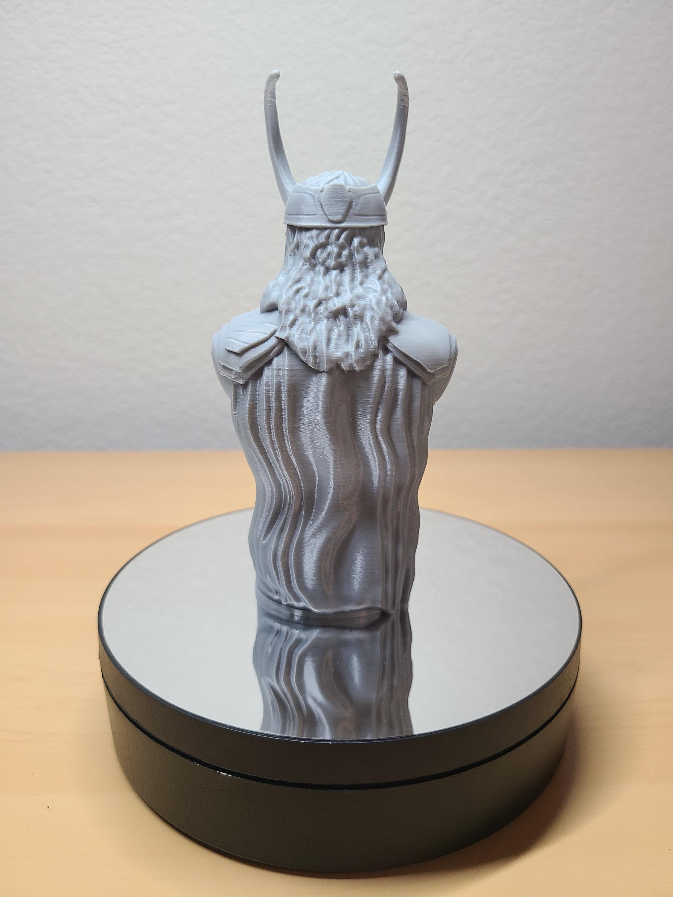 Loki Bust – Marvel God of Mischief Collectible