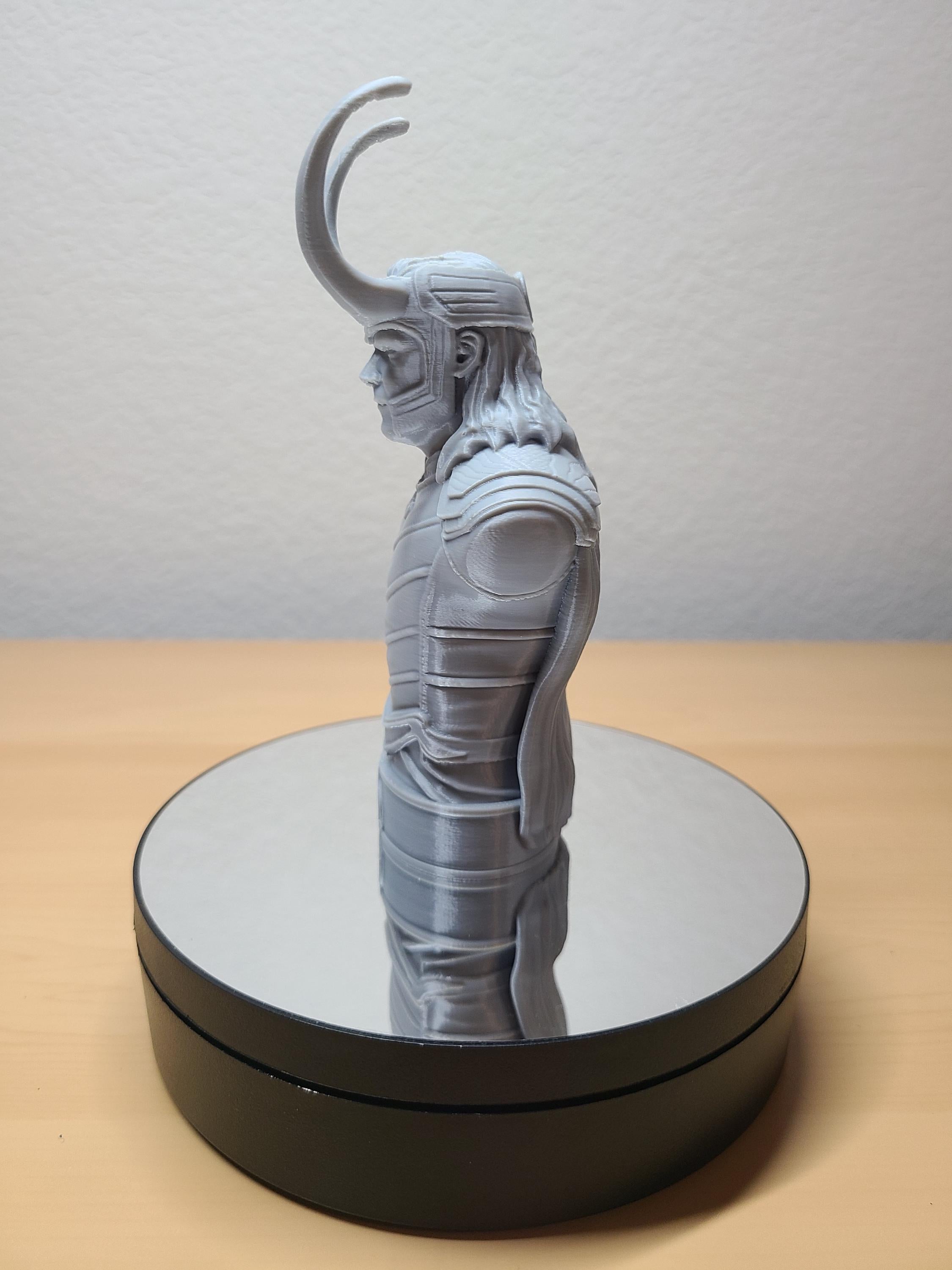 Loki Bust – Marvel God of Mischief Collectible