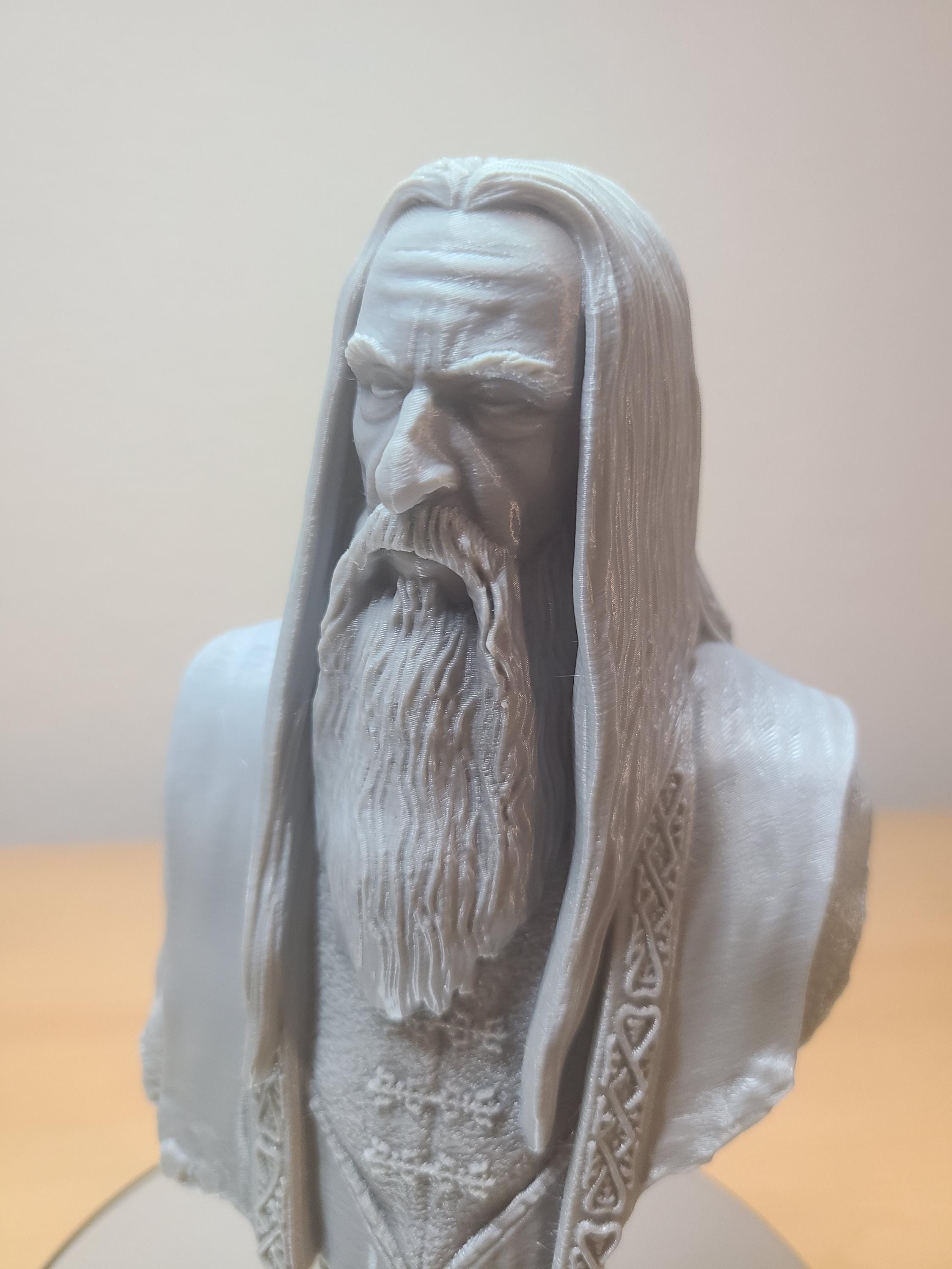 Saruman Bust – Striking Lord of the Rings Collectible