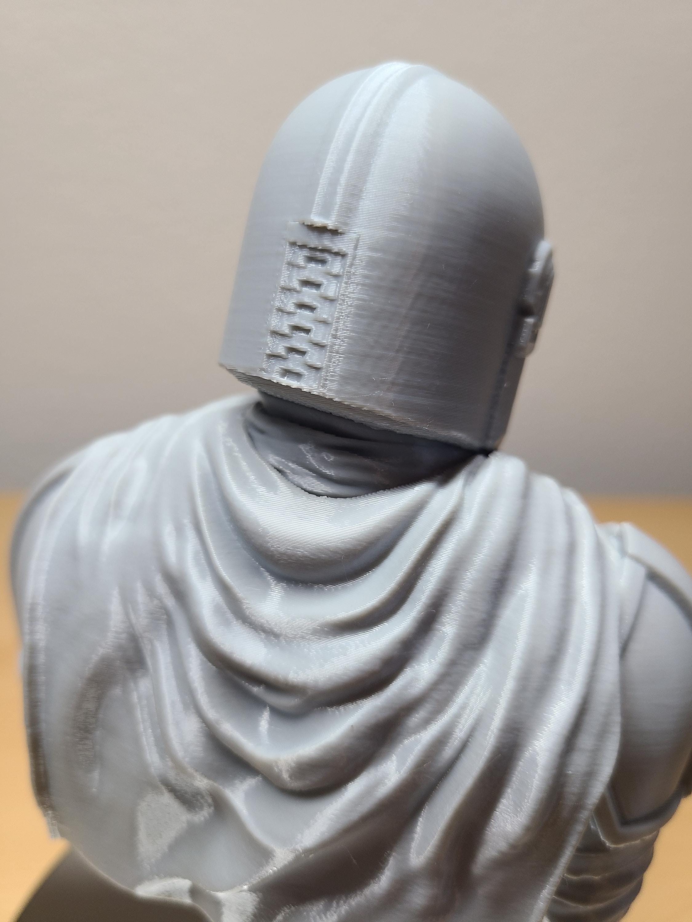 Mandalorian Bust – Detailed Star Wars Collectible
