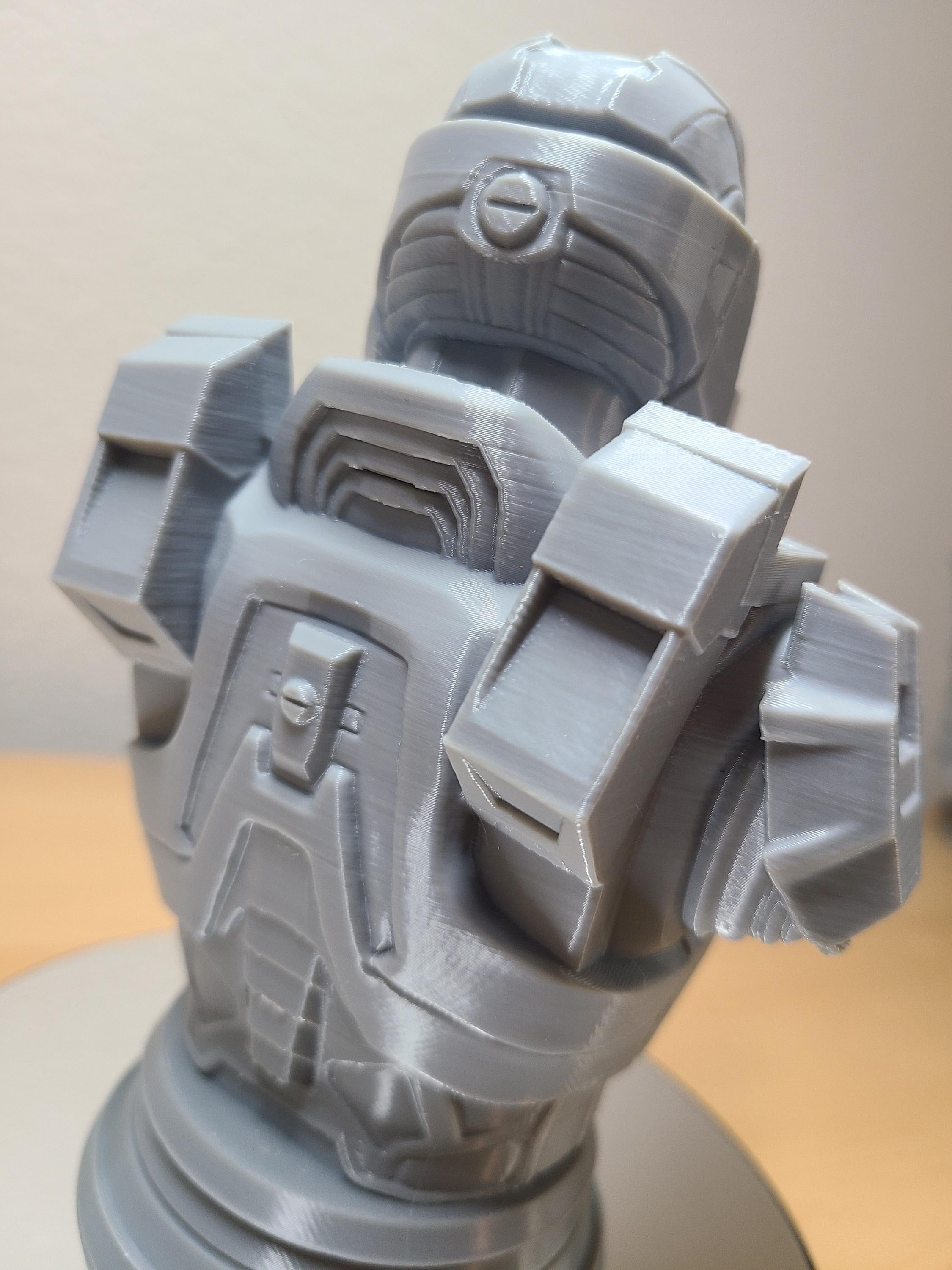 Master Chief Bust – Iconic Halo Collectible