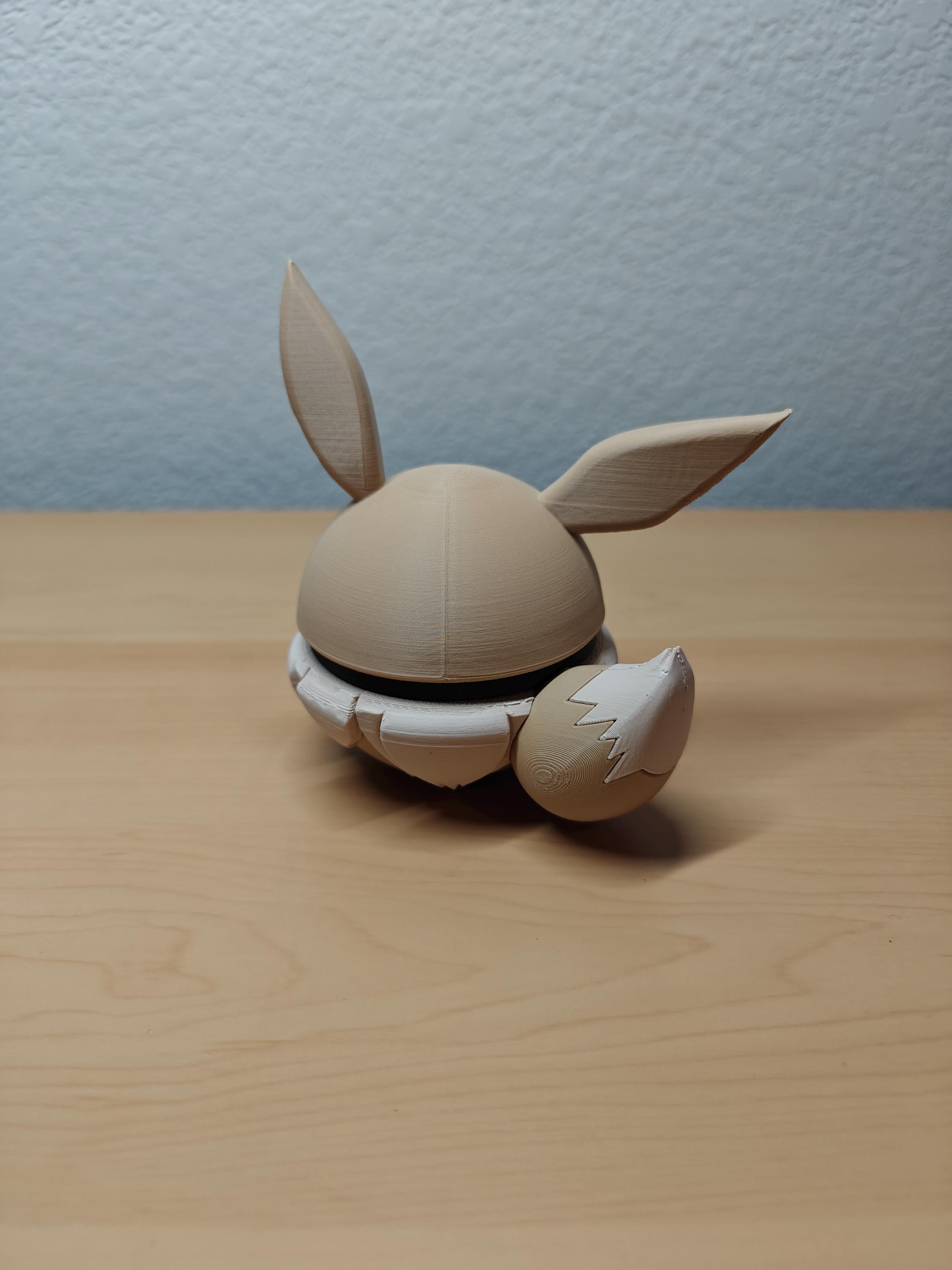 Eevee Ball – Pokémon-Inspired Poké Ball