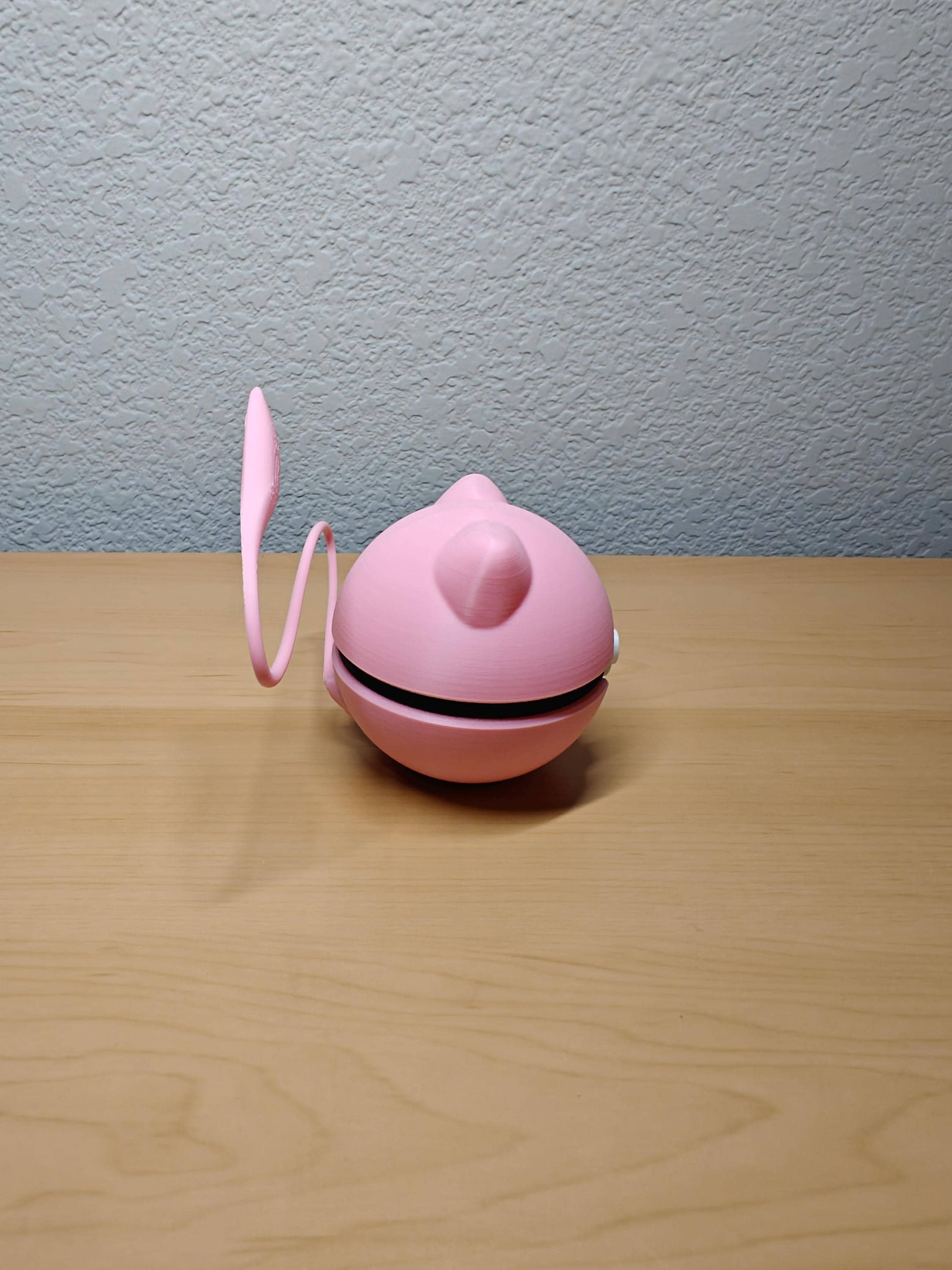Mew Ball – Pokémon-Inspired Poké Ball