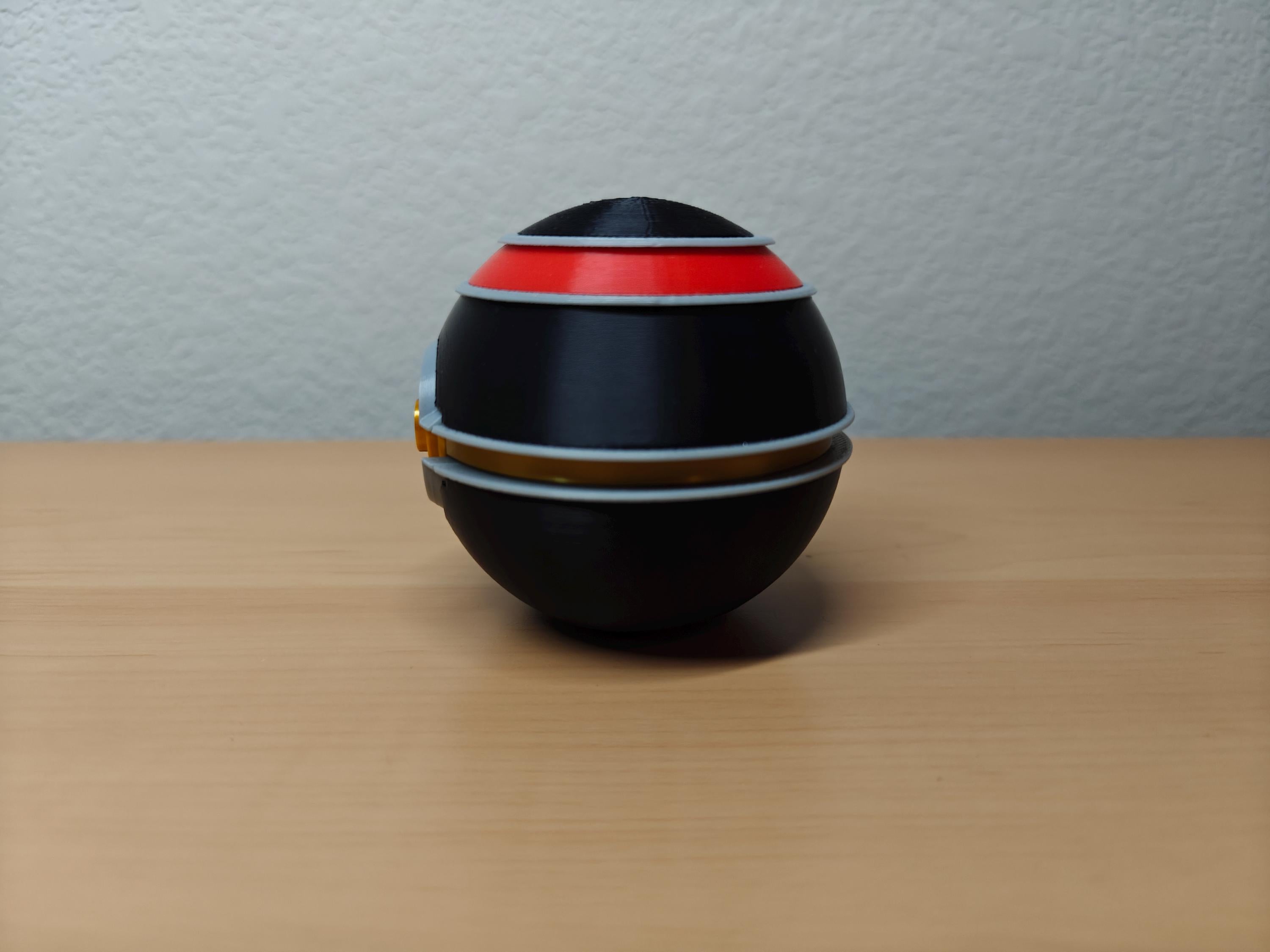 Luxury Ball – Premium Pokémon-Inspired Collectible