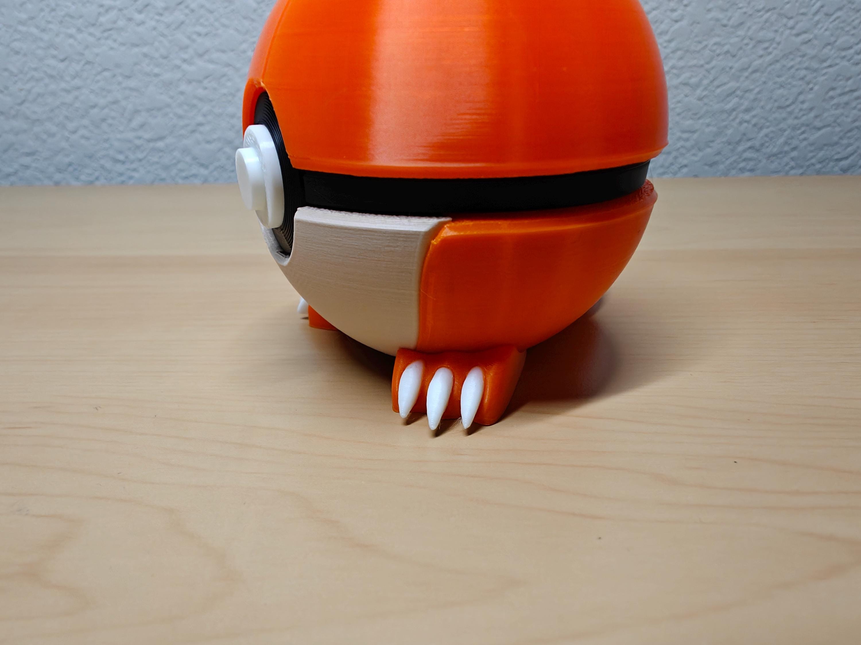 Charmander Ball – Pokémon-Inspired Poké Ball