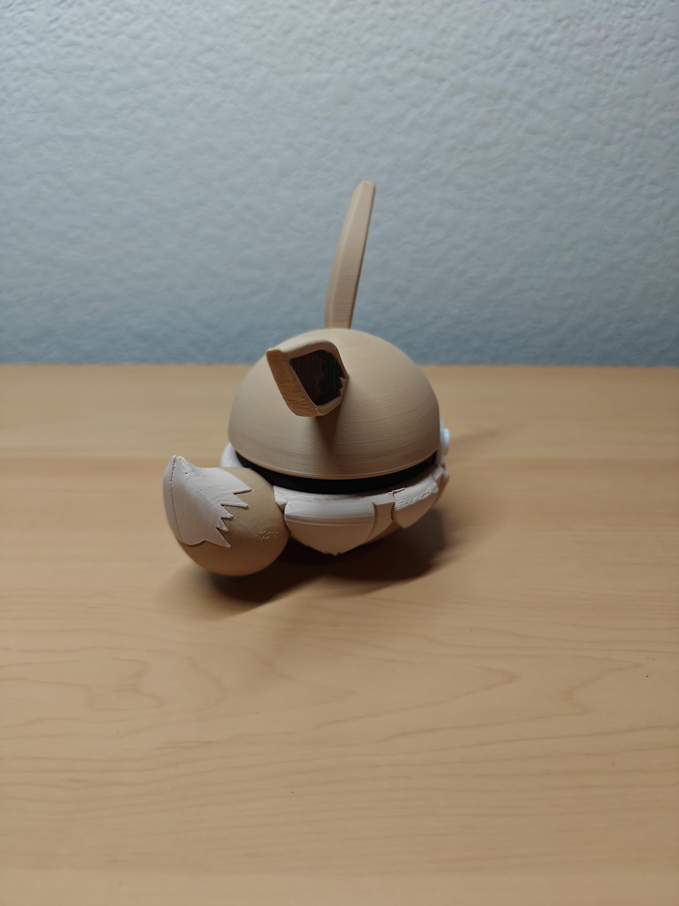 Eevee Ball – Pokémon-Inspired Poké Ball