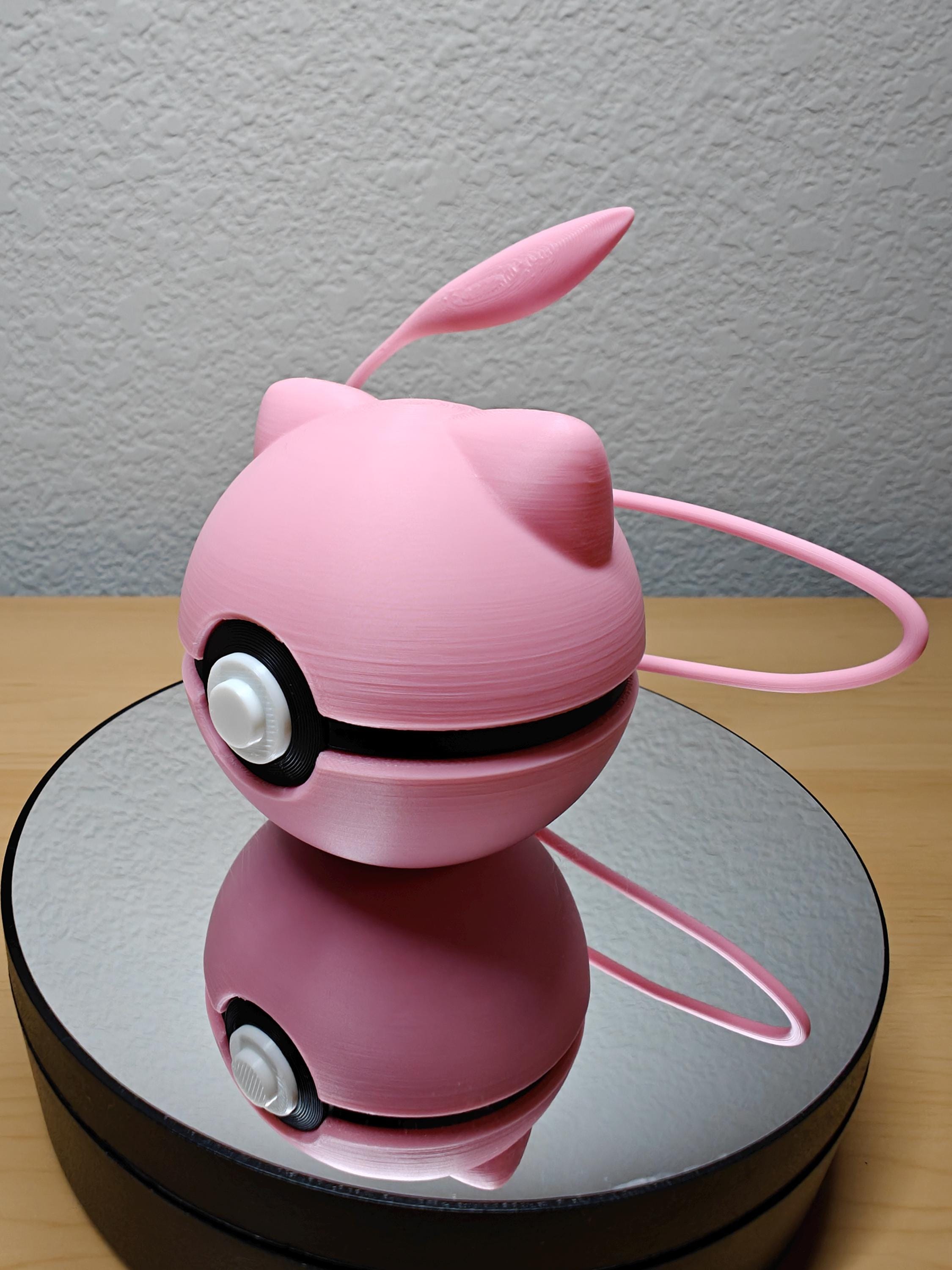 Mew Ball – Pokémon-Inspired Poké Ball