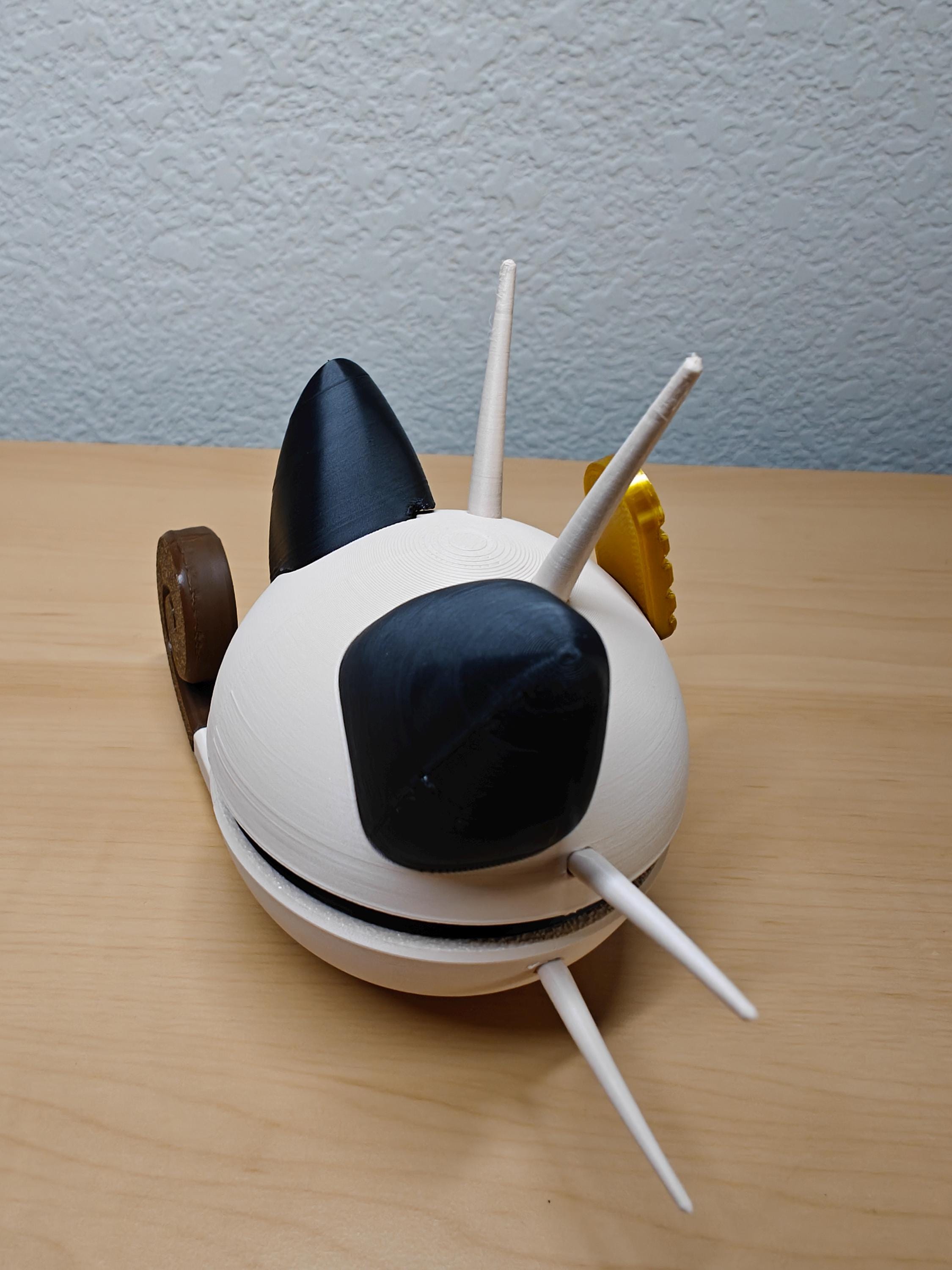 Meowth Ball – Pokémon-Inspired Poké Ball