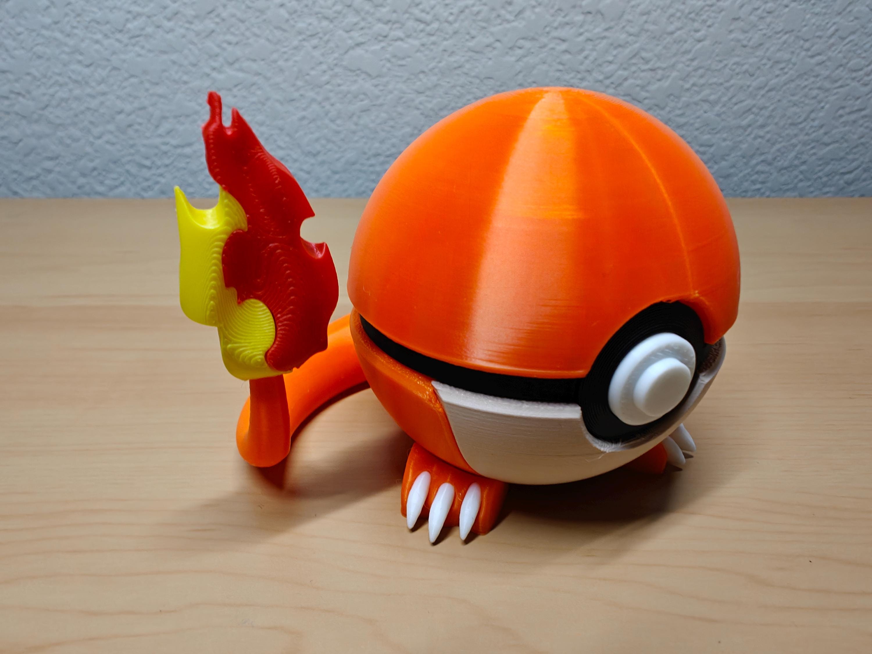 Charmander Ball – Pokémon-Inspired Poké Ball