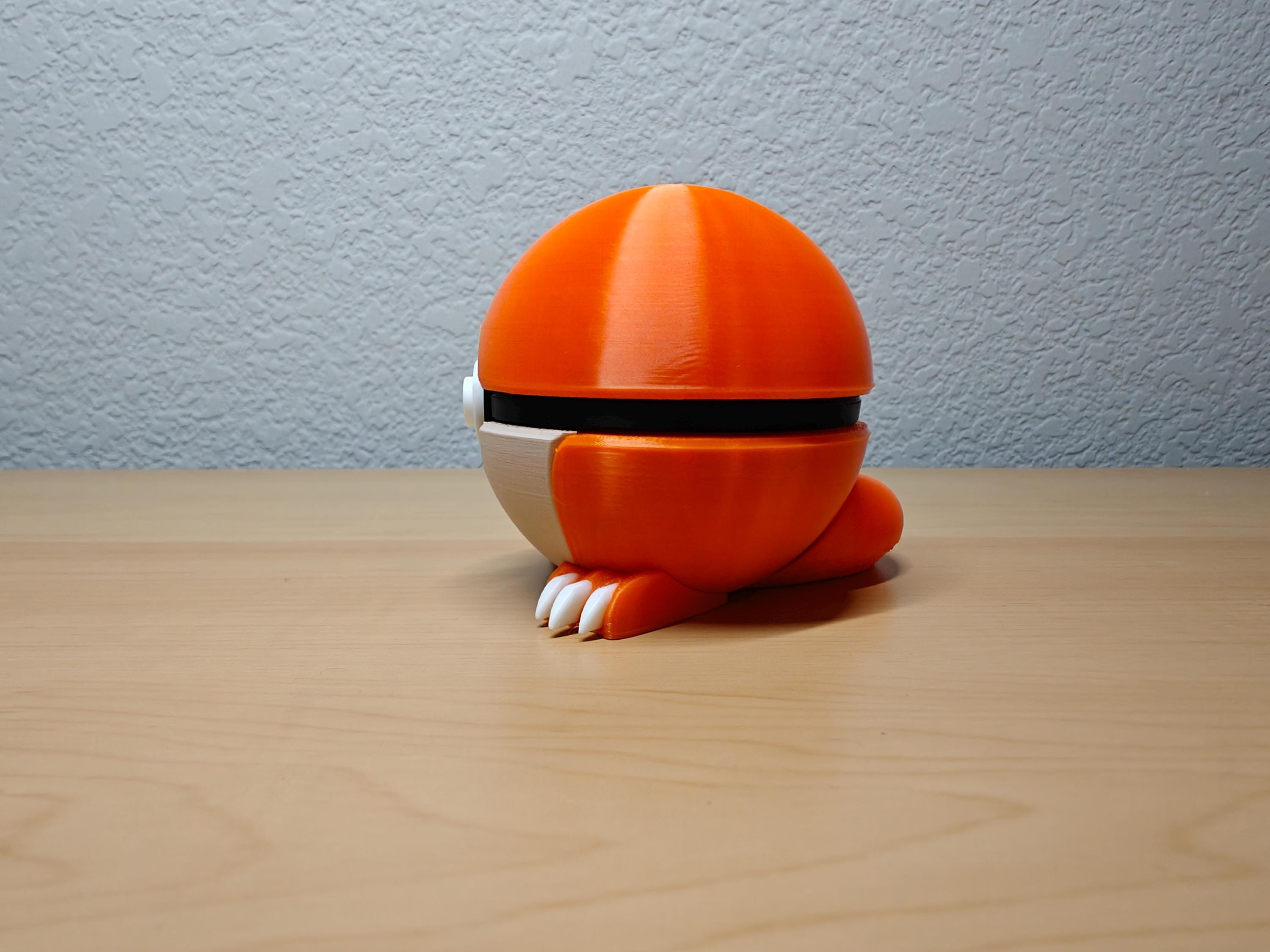 Charmander Ball – Pokémon-Inspired Poké Ball