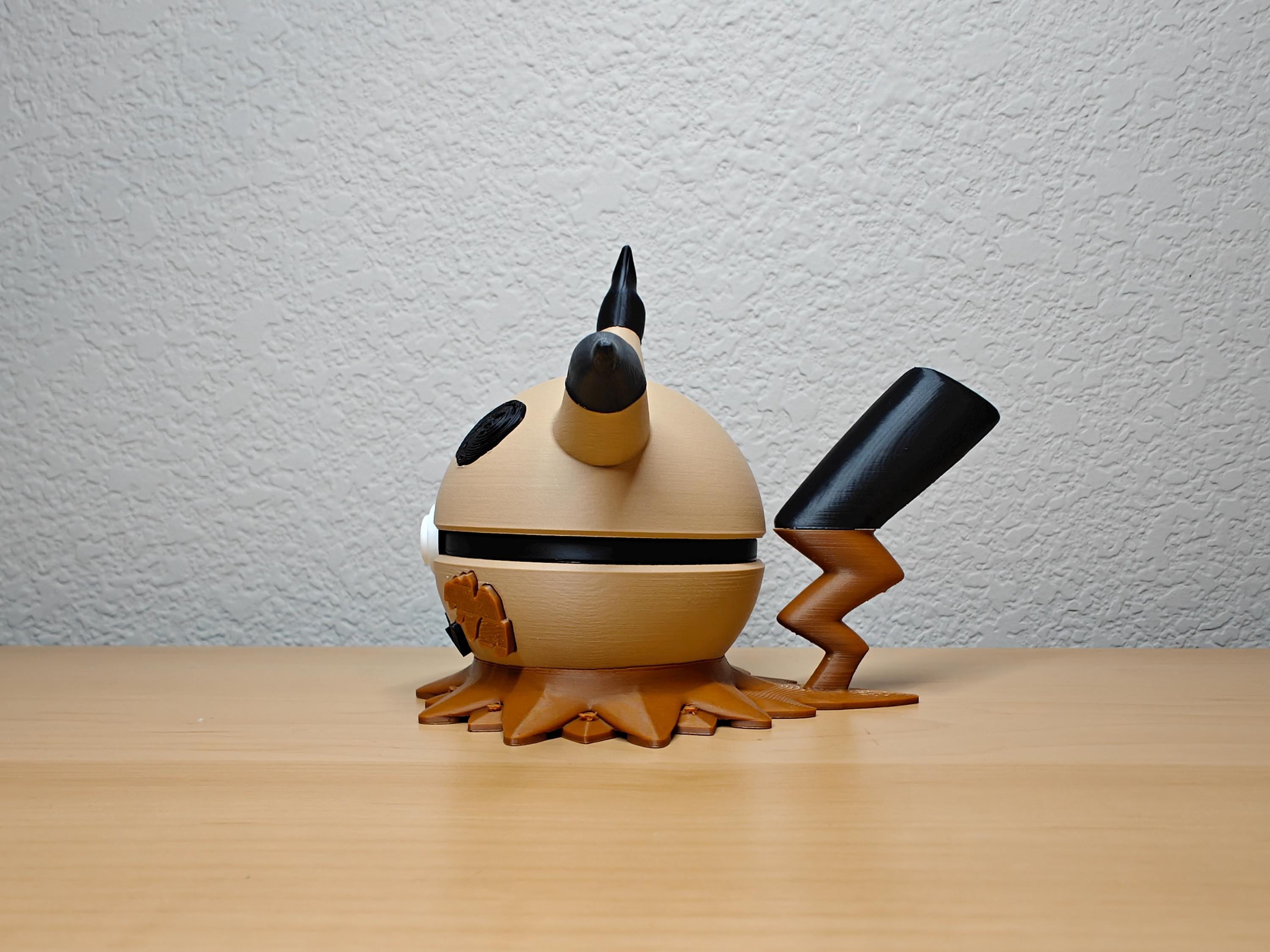 Mimikyu Poké Ball – Pokémon Inspired Collectible