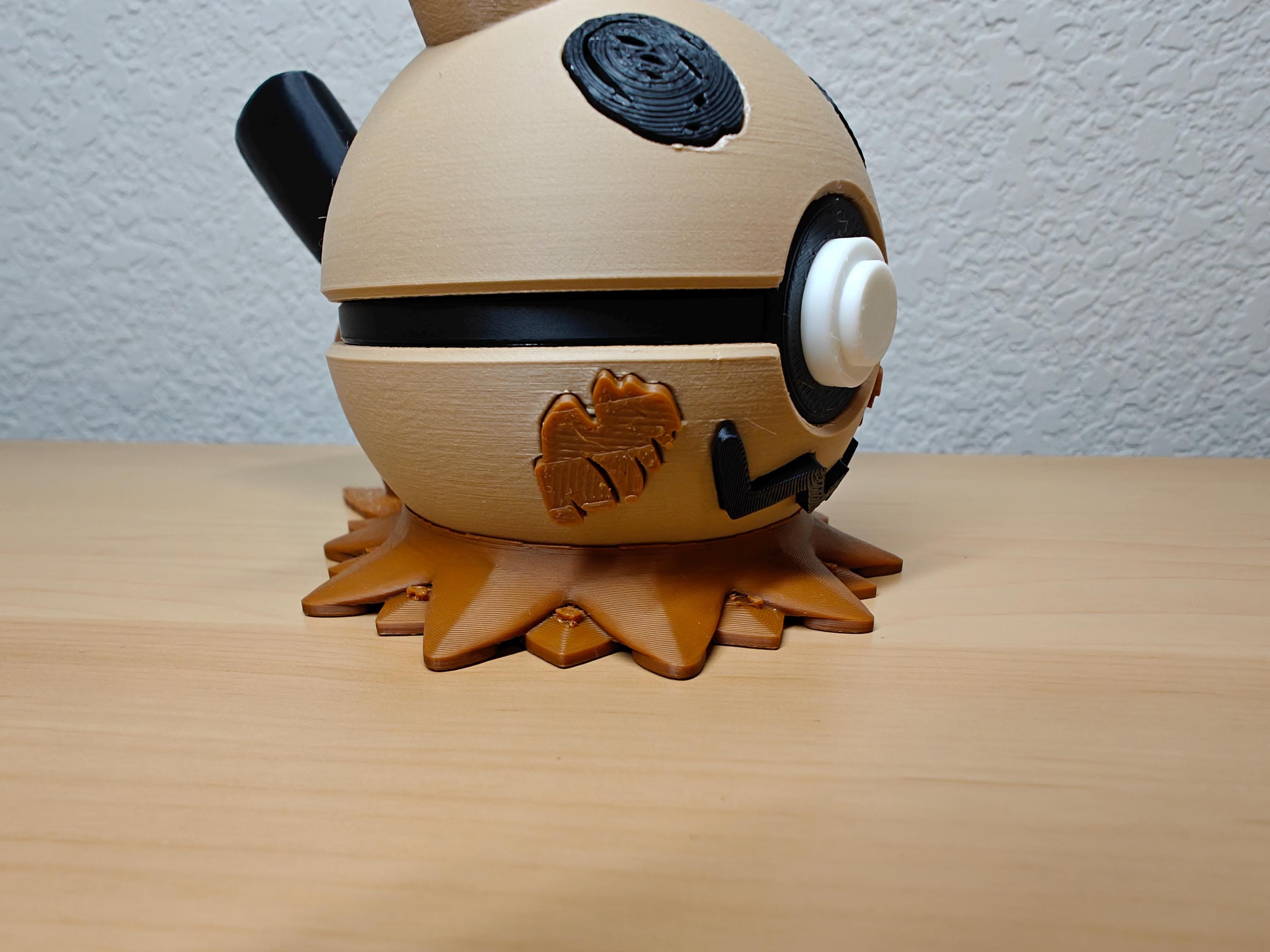 Mimikyu Poké Ball – Pokémon Inspired Collectible