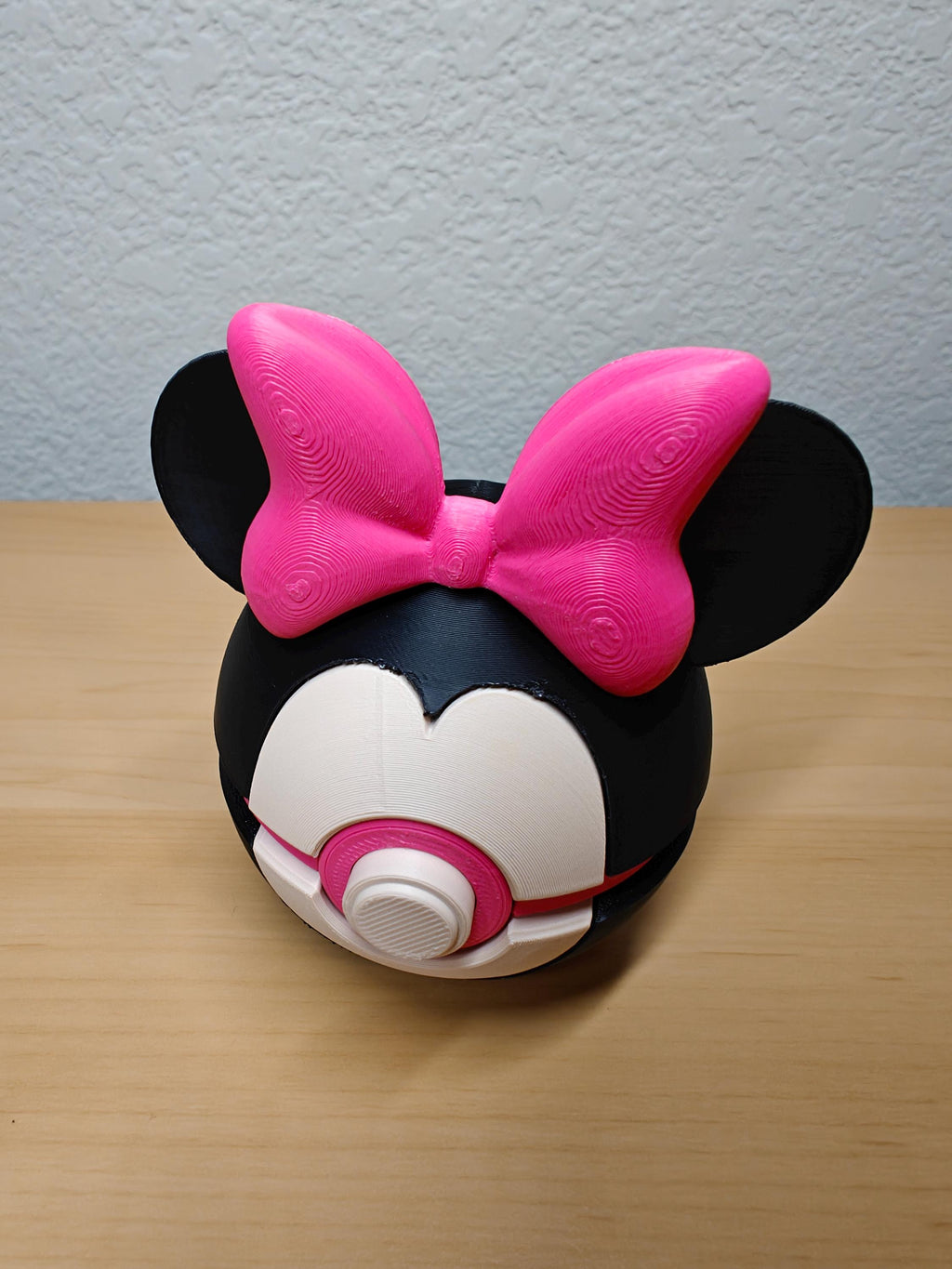 Minnie Mouse Poké Ball – Disney Pokémon Inspired Crossover