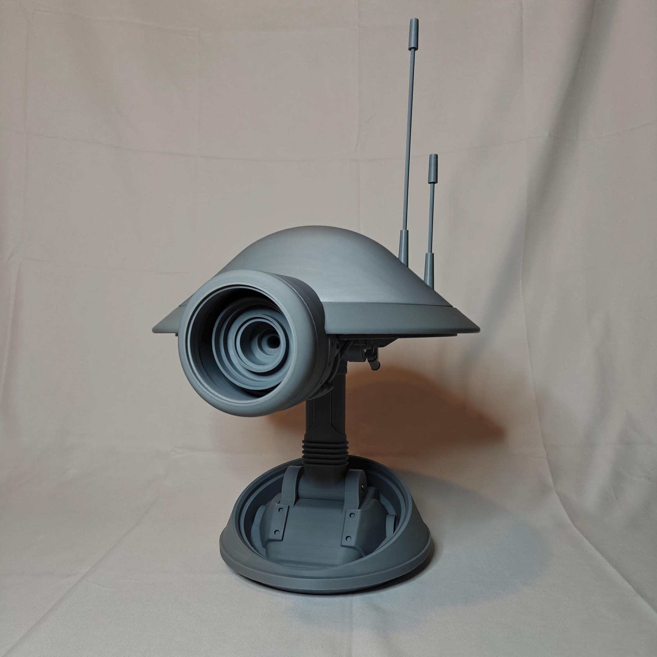 Pit Droid Head with Display Stand – Life-Size Star Wars Collectible