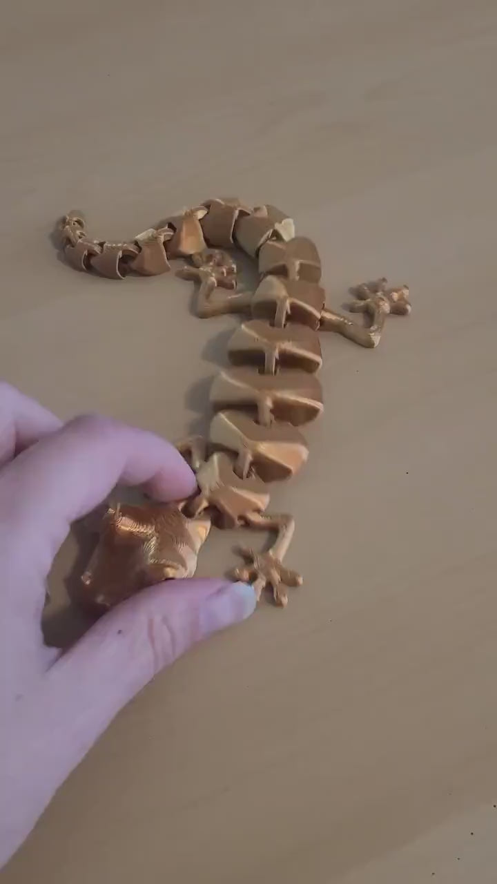 Articulated Lizard - Poseable Reptile Figure